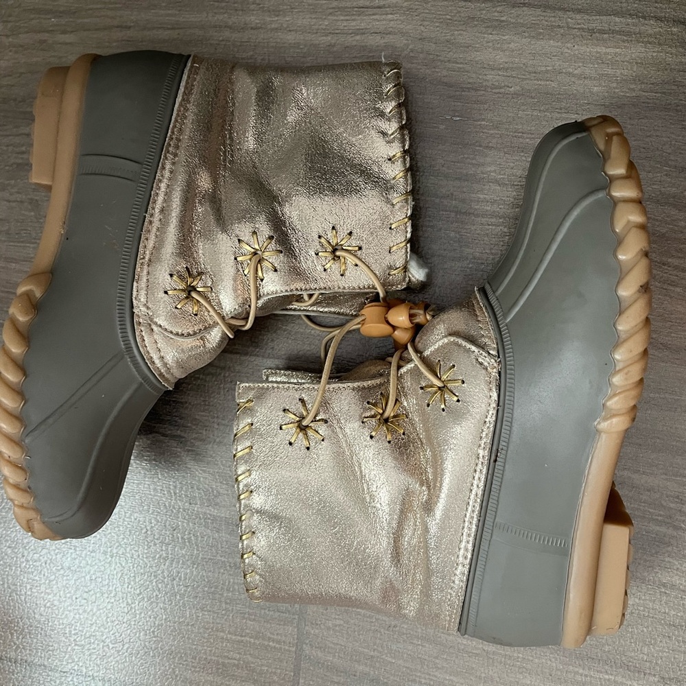 girls snow boots size 4
